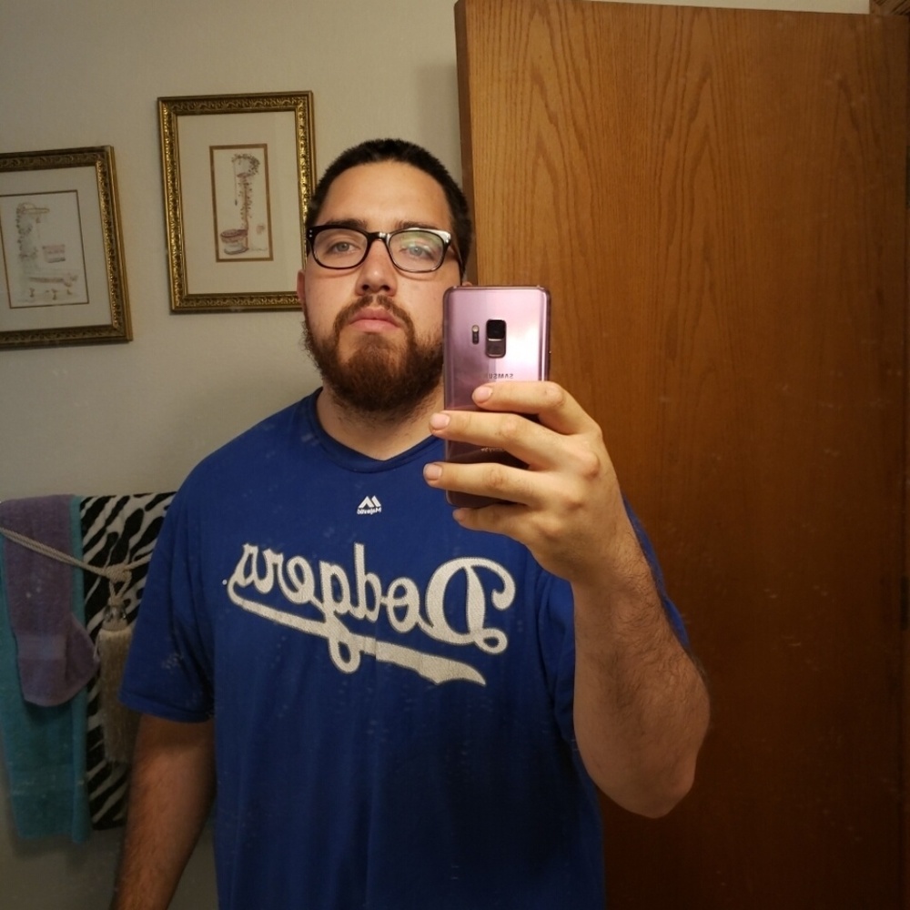 Meet your Posher, Victor